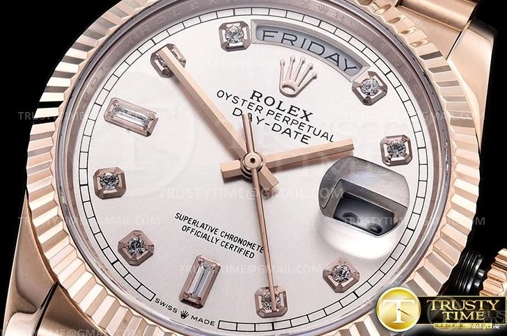 0520 RDD0219J – DayDate 36mm FreshLook 697
